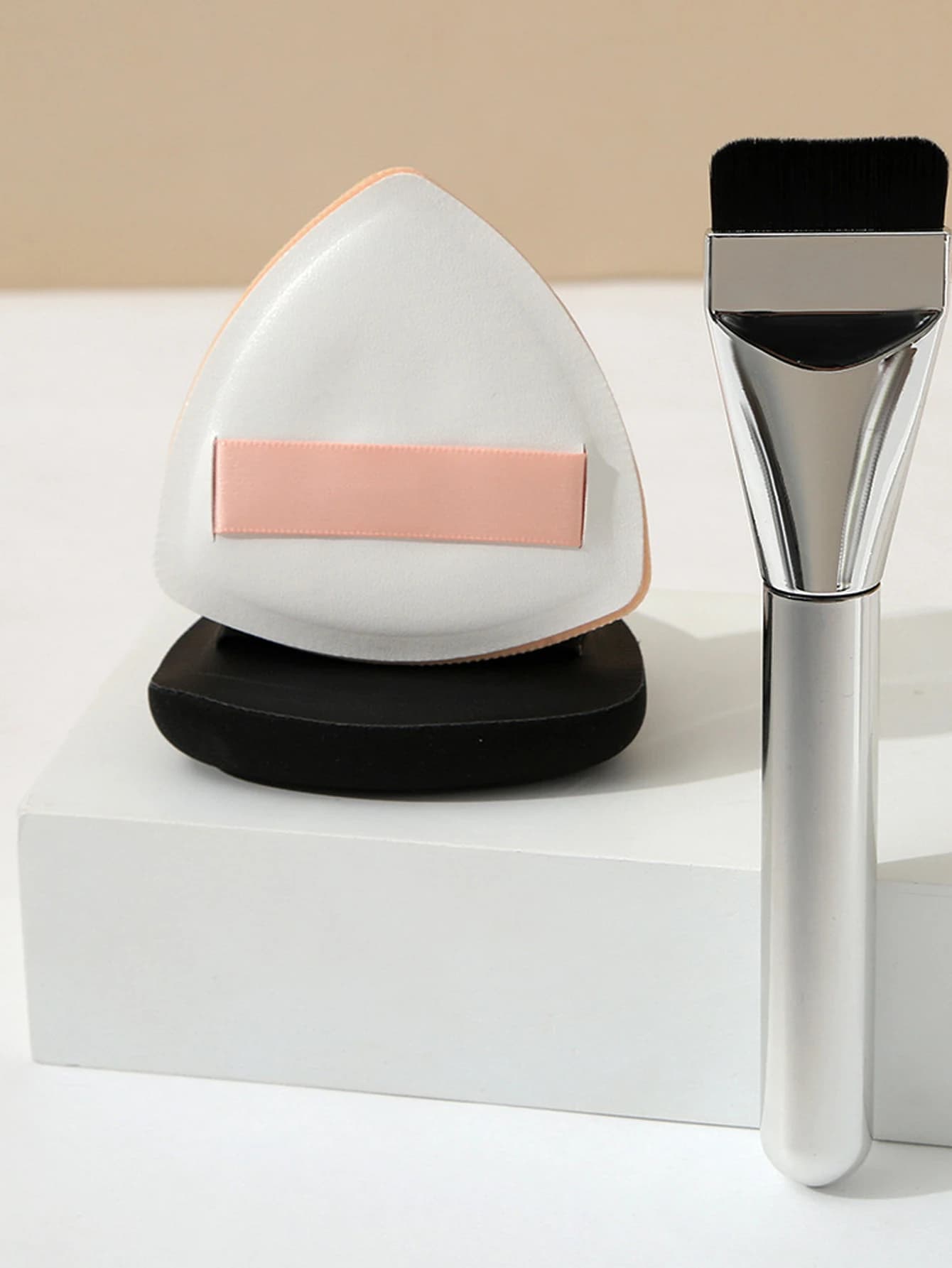 Set di 3 pennelli per trucco 1 pennello per fondotinta piatto argento 1 beauty egg beauty blender 1 3-gel sponge foundation puff per correttore