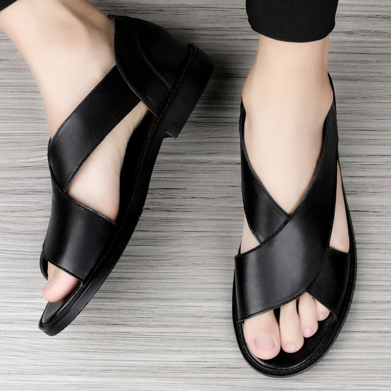 2026 New Genuine Leather Men's Sandals Flat Open Toe Rome Style Mens Sandalias Summer Breathable Beach Gladiator Sandals for Men