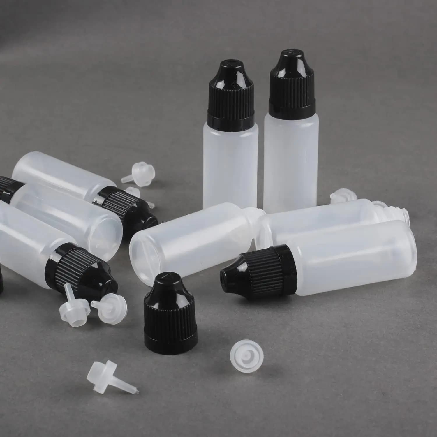 10Pcs LDPE 15ml Thin Tip Dropper Bottles, Small Empty Squeeze Dropper Bottles - Solvents, Essential Oils, Eye drops, Saline