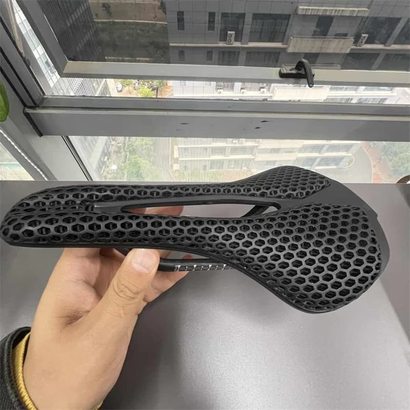 Sella per bicicletta stampata in 3D Sedile per bicicletta super leggero Highway MTB Racing Cuscino in carbonio Comfort Sedile per bici da strada Accessori per ciclismo