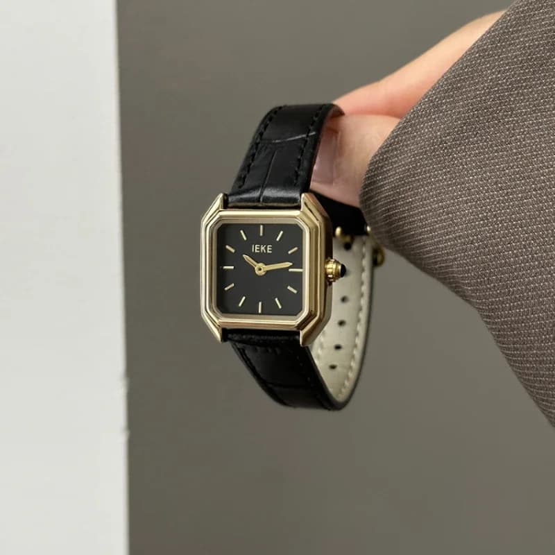 Nuovi orologi in stile francese Orologio quadrato da donna Cinturino in pelle al quarzo Quadrante piccolo Orologio da polso da donna Regalo Moda femminile Montre Femme