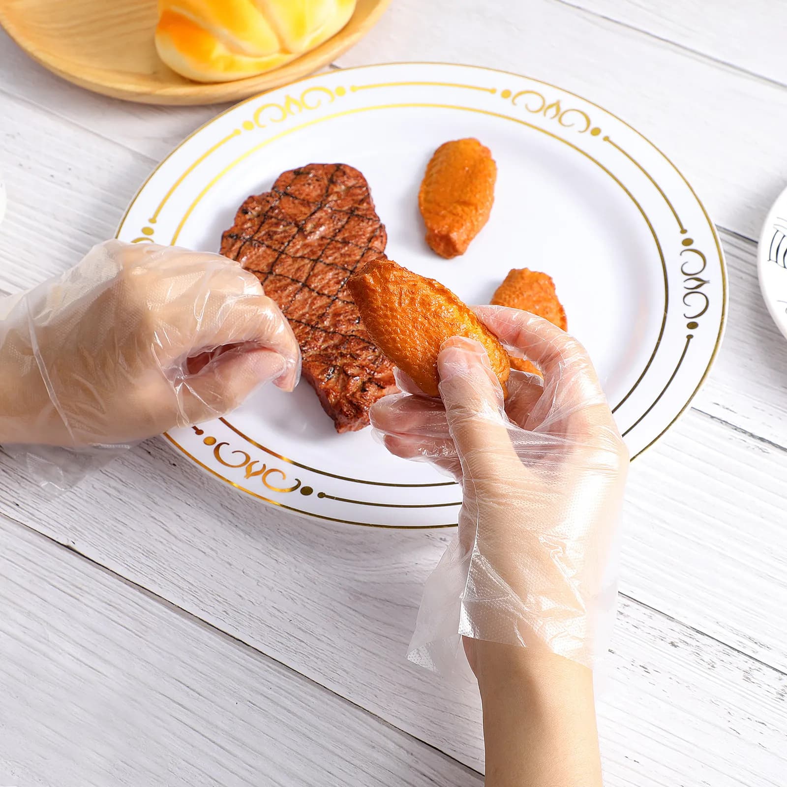100 Pezzi Guanti Monouso in PE per Bambini, Trasparenti, Senza Lattice, Sicuri per Alimenti, per Bambini 5-12 Anni, Preparazione Cibo, Feste, Pulizie