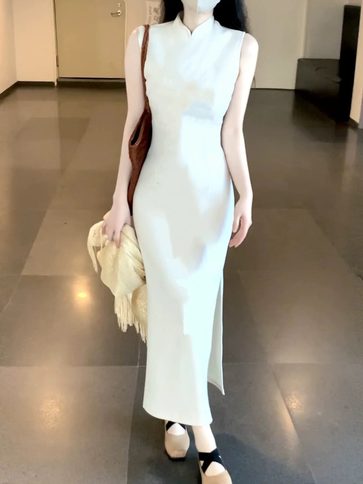 Retro Style Embroidered Slim Fit Sleeveless White Qipao Chinese Style Long Dress Low Slit Daily Wear Floral Pattern