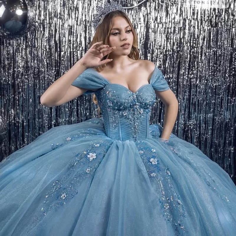 Abiti Quinceanera blu lucido personalizzati con spalle scoperte Tull stratificazione cristallo pizzo coda lunga Vestido De 15 Quinceanera