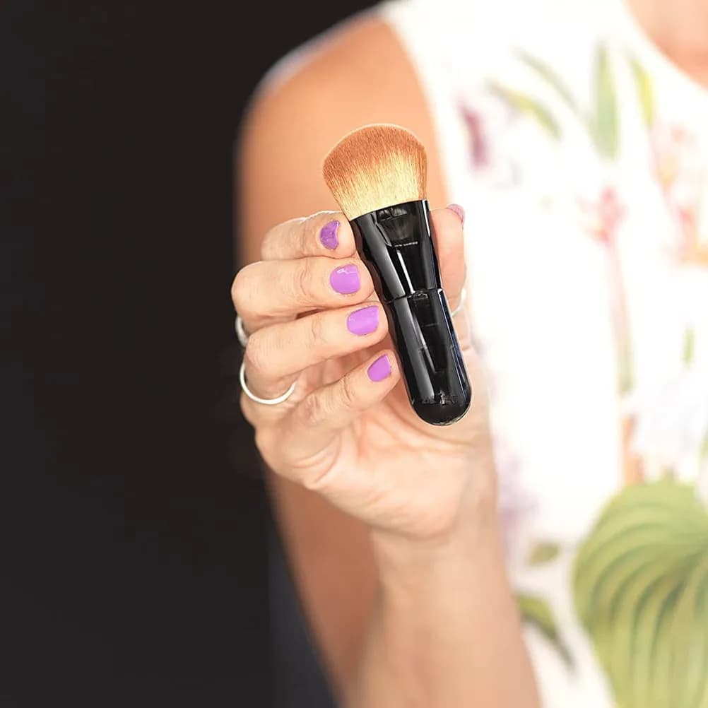1 Women's Chic Background Brush, Professional Makeup Tool, Soft and Densi Seeds, for Natural Smoothing, Contouring, Lighting and Blush