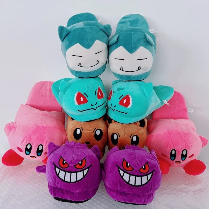 Anime Pokemon Pikachu Snorlax Eevee Peluche Pantofole di cotone Coppia Coperta Morbida antiscivolo Scarpe da casa Pantofole Kawaii Uomo Donna
