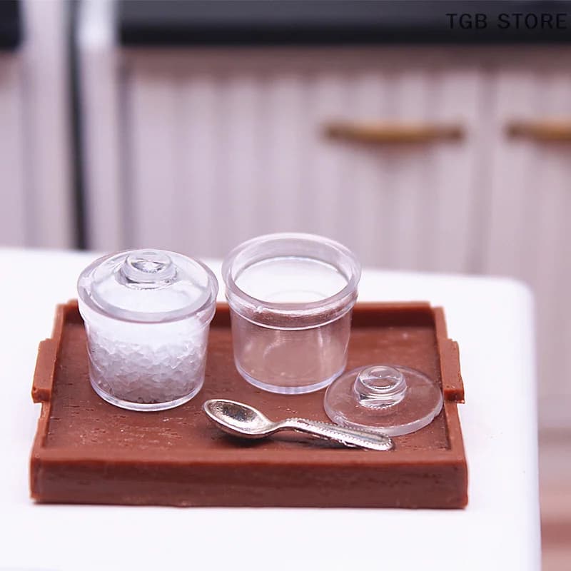2 pezzi 1:12 bottiglie di zucchero in vetro in miniatura per casa delle bambole barattolo di condimento per spezie con coperchio modello decorazione della cucina giocattolo