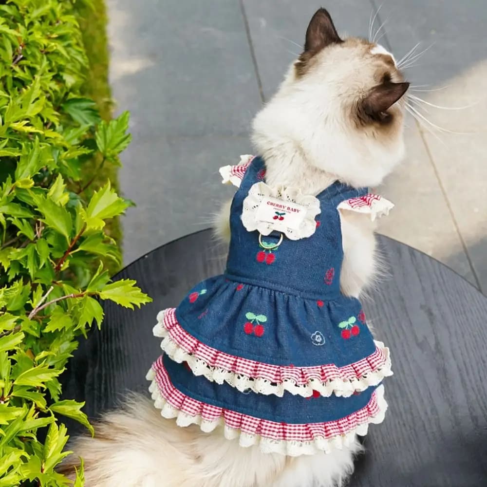 Vestito con Bretelle in Denim a Ciliegie per Cani, Gilet Morbido per Gatti, Abbigliamento Comodo e Traspirante in Rete per Cuccioli con Guinzaglio