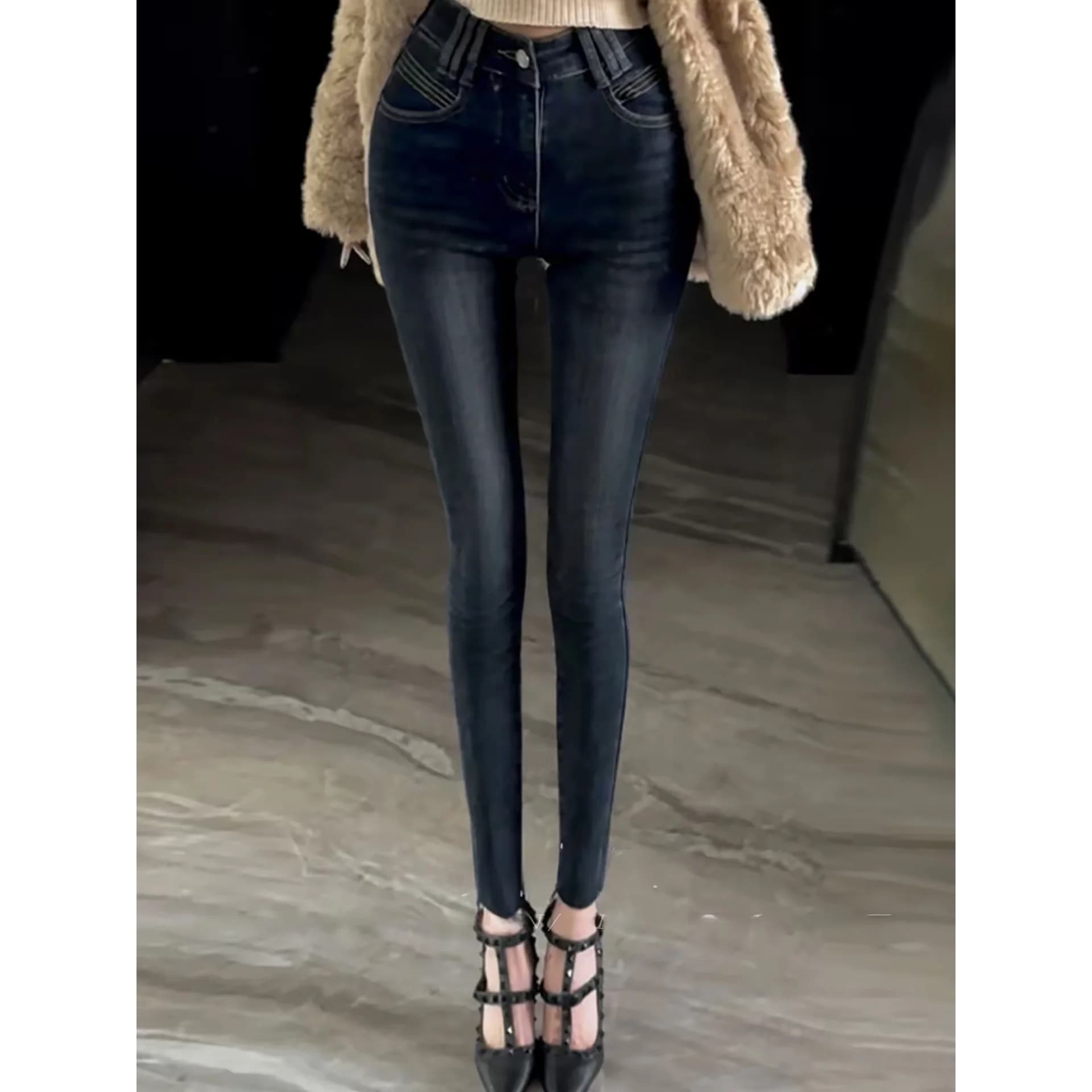 Jeans Slim Fit da Donna Blu Scuro a Vita Alta con Controllo Pancia, Effetto Allungamento Gambe, Stile Casual, Collezione Invernale