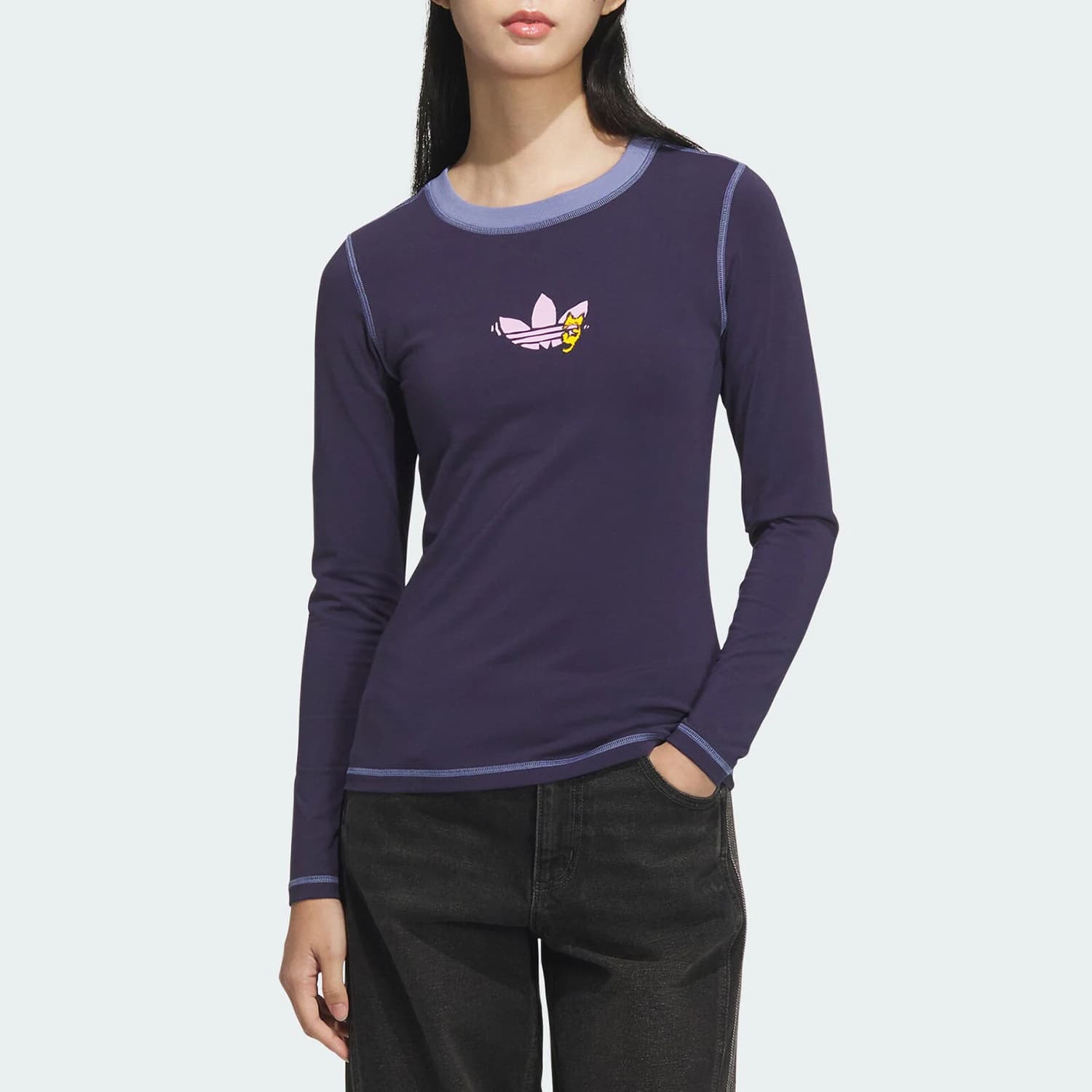 T-shirt casual a maniche lunghe con stampa girocollo da donna Adidas genuina a tre strisce JL7550