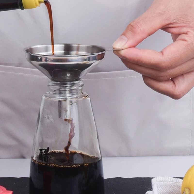 1 set di imboccatori da cucina in acciaio inossidabile, imboccatori in metallo per uso alimentare per riempire bottiglie, imboccatori piccoli per spezie e oli essenziali
