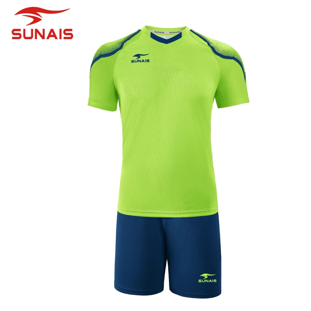 SUNAIS Conquest Series Set di uniformi da calcio per bambini 100% poliestere traspirante Maglia sportiva e pantaloncini per bambini 730148