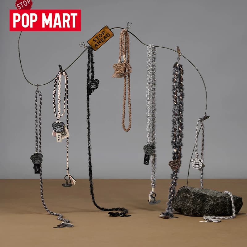 POPMART HIRONO Road Journal Series Scatola cieca per telefono cellulare Catena sospesa Scatola misteriosa Simpatico regalo di ornamenti per figure anime