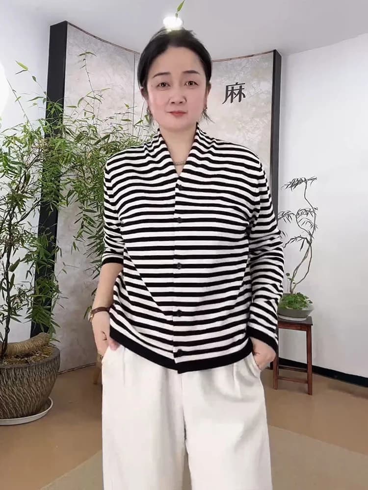 Cardigan Aperto Lavorato a Maglia Han da Donna, Giacca a Righe con Scollo a V Stile Casual Primavera 2026, Righe Bianche e Nere Anti-invecchiamento