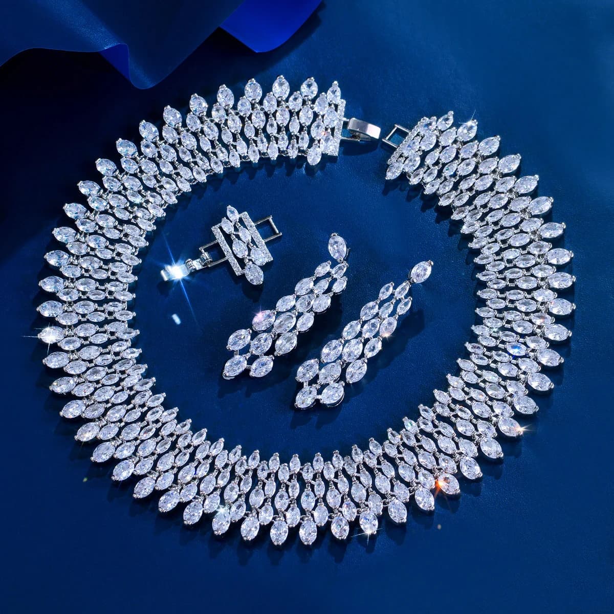CWWZircons Splendid set of earrings and necklace bracelet set with 5A cubic zircons, festive jewelry and woman's wedding T0841