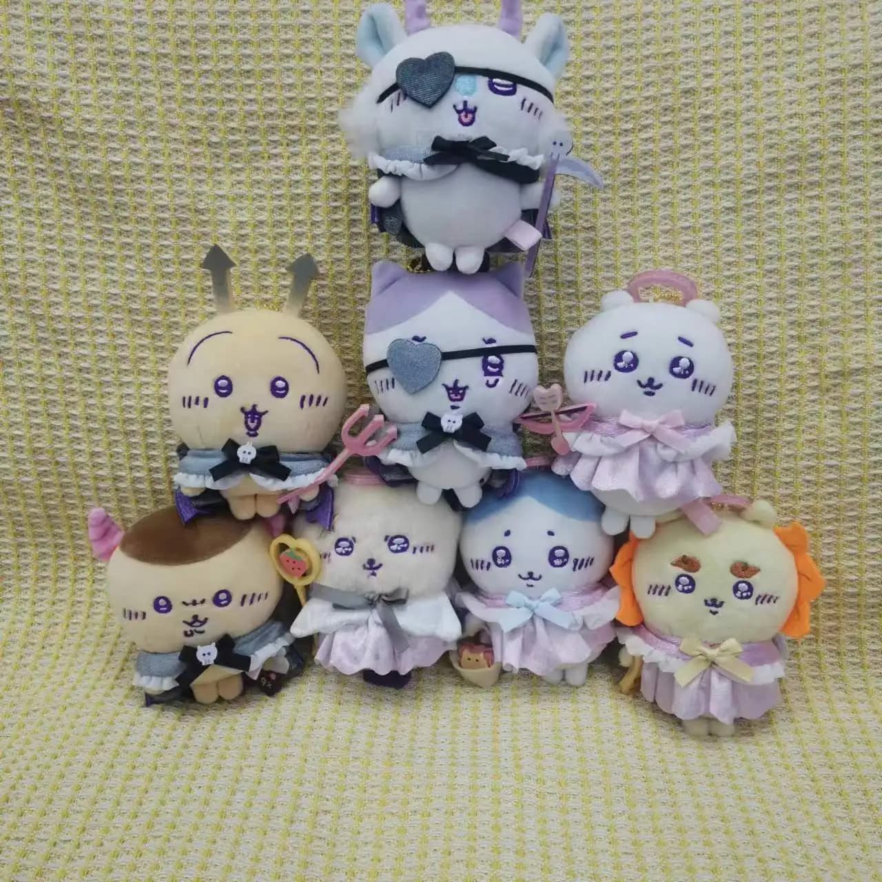 Portachiavi in Peluche Serie Chiikawa Angel Devil, Ciondolo Anime Carino Hachiware Usagi Momonga, Charm per Borsa, Bambola Imbottita, Regalo