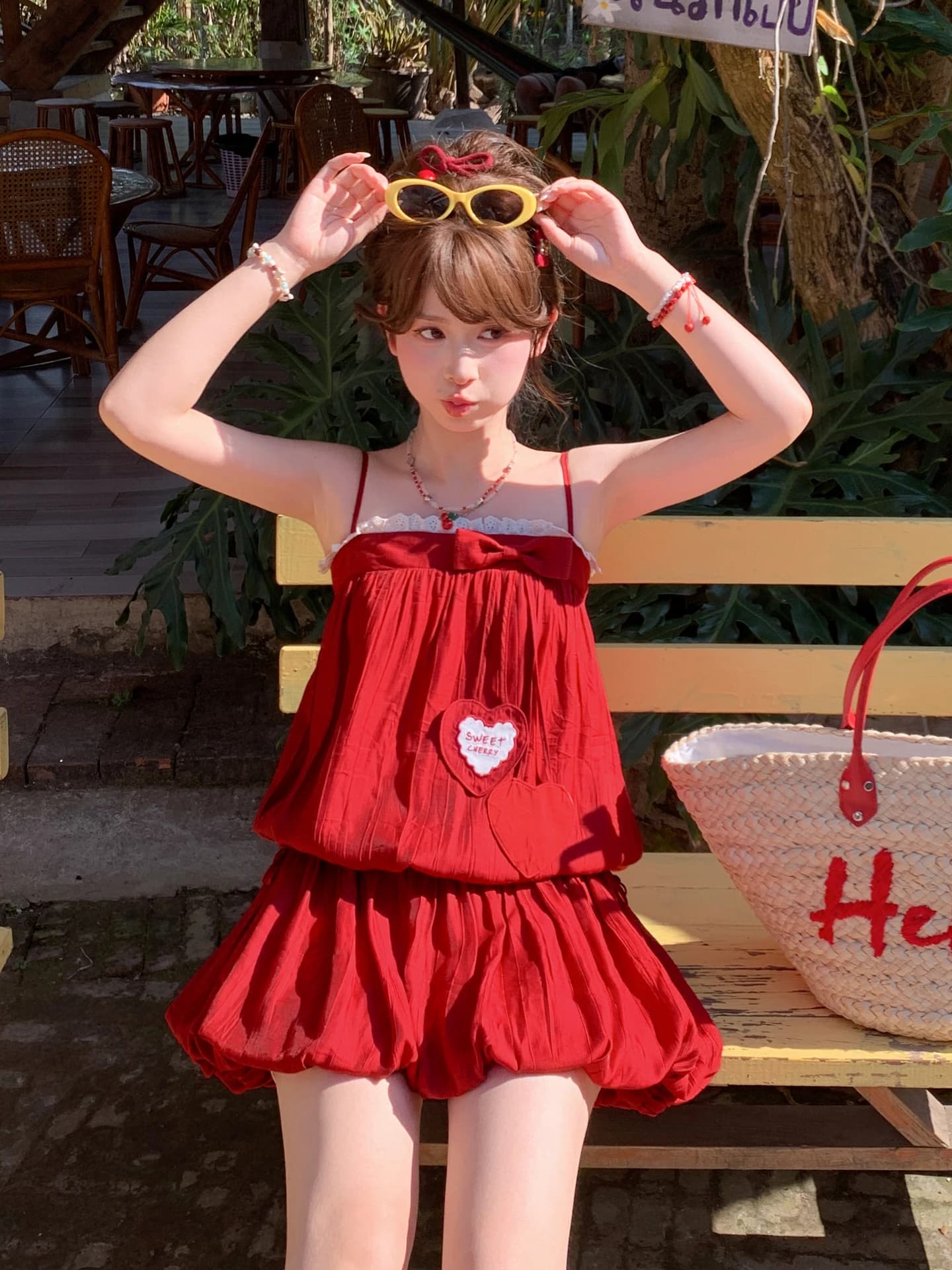 White Enhancing Red Holiday Dress Layerable Waist-Cinching Short A-Line Skirt for Women Sweet Style College Trend Summer Wear