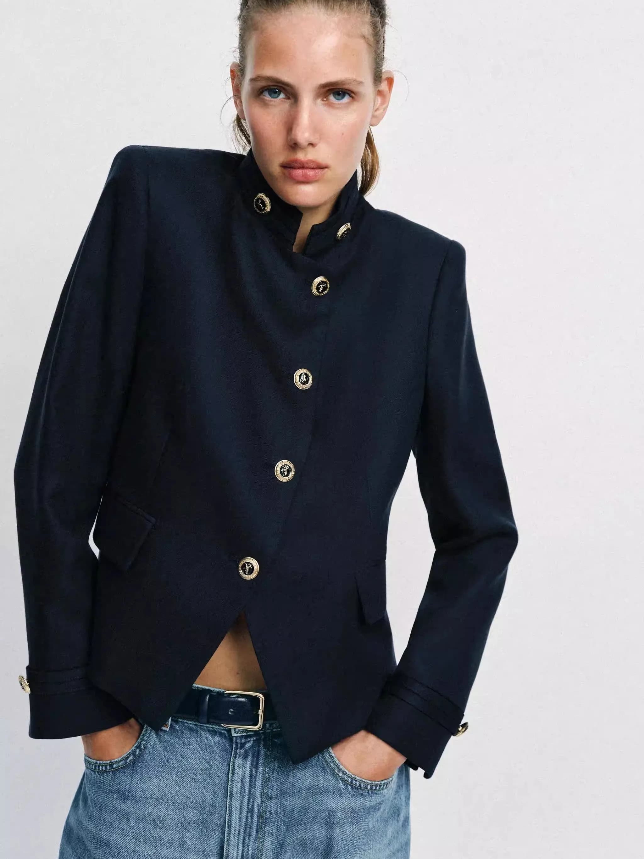 Nuova Collezione Primaverile: Giacca da Donna Slim Fit a Maniche Lunghe con Colletto Alto e Bottoni Dorati, Stile Casual, Versione Standard