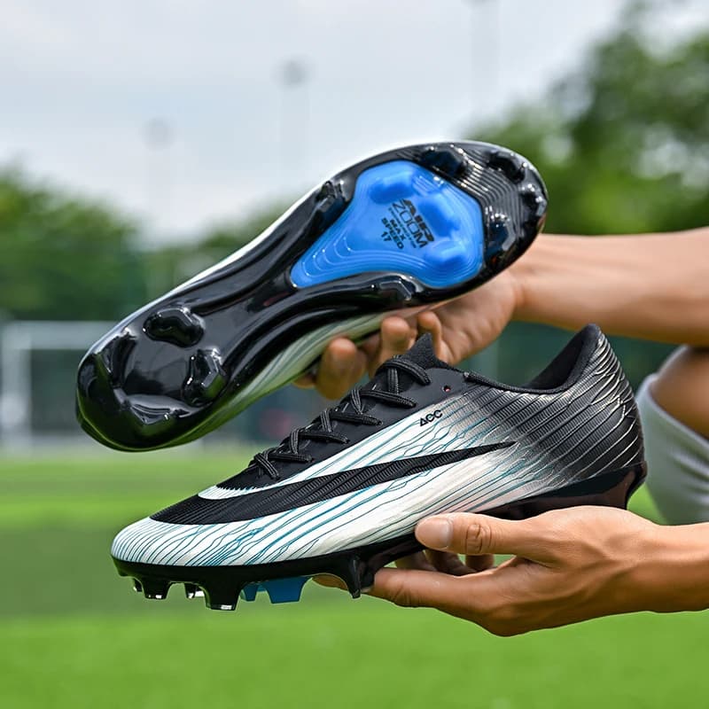 Men Professional Football Shoes Society Cleats Soccer Shoes Original Indoor Football Field Boots Grass Training TF/FG Sneaker