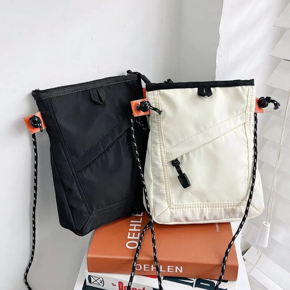Mini borsa a tracolla alla moda Borsa a tracolla quadrata piccola Borsa sportiva impermeabile unisex