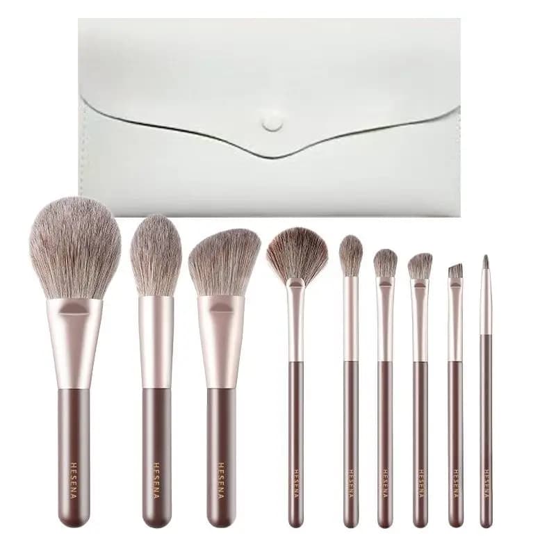 The 9-piece Mini Makeup Brush Set Of "fanghua Snow Grey" Is A Soft Set For Applying Eyeshadow And Dotting Makeup For Beginners