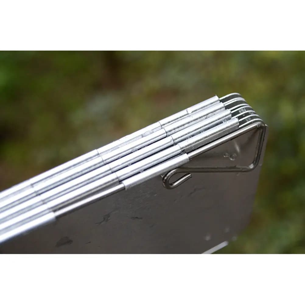 Lightweight Folding Windscreen for Camping, Wind Protection for Hiking and Open Kitchen, Portable and Easy to Transport
