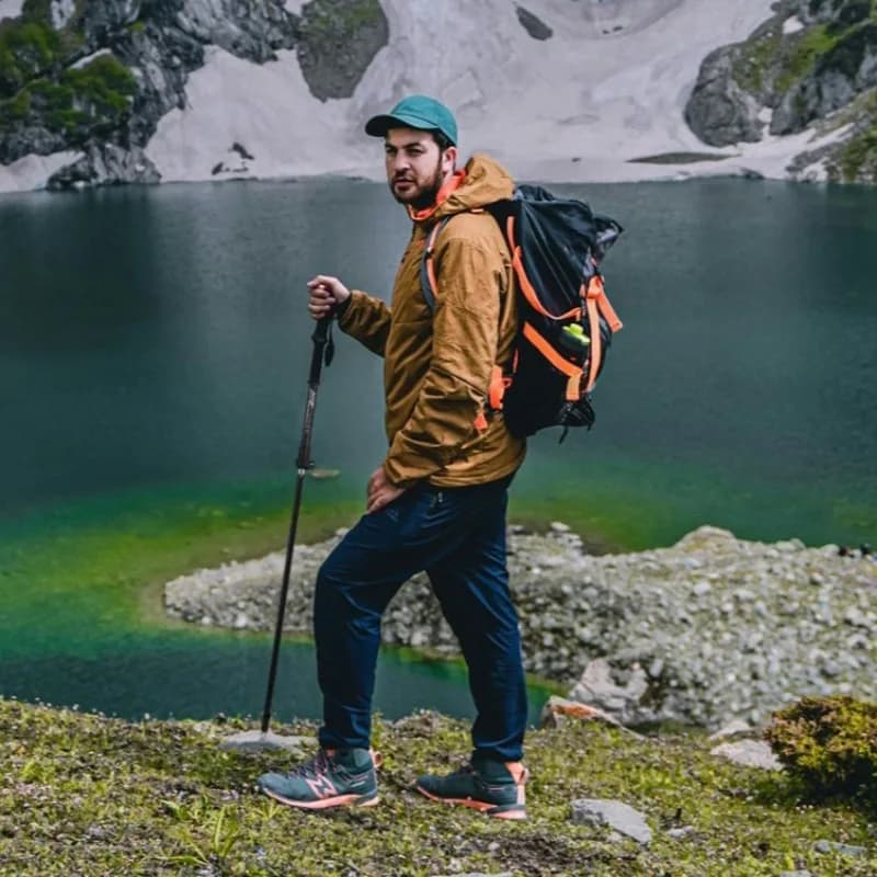 Walking poles for outdoor light climbing Portable folding trekking poles Adjustable sports equipment for mountaineering