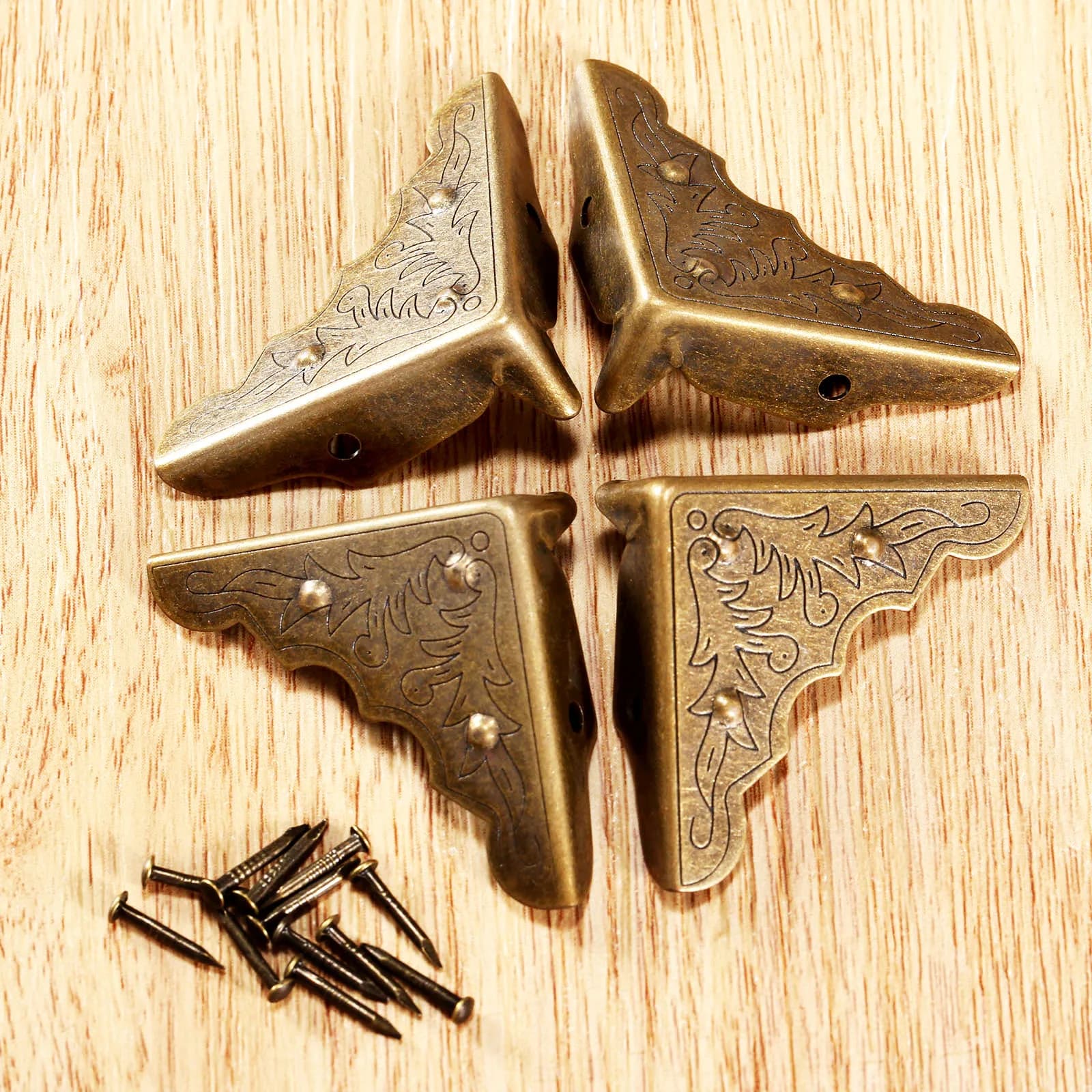 4 pezzi mobili scatola di gioielli regalo scatola di vino cassa piedi decorativi gamba angolo guardia antico angolo mentale protettore