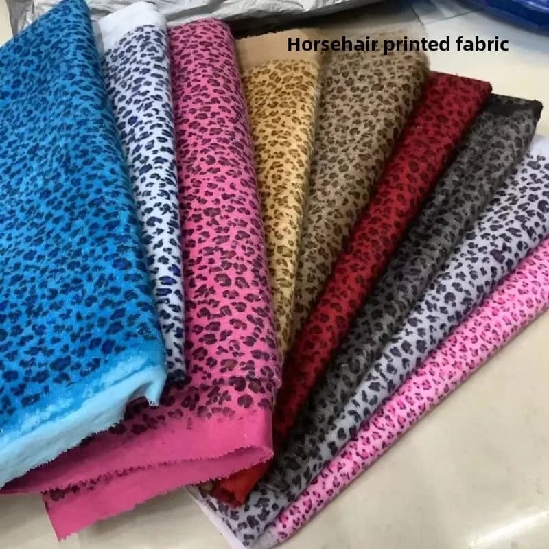 Tessuto Stampato Effetto Pelliccia di Cervo con Stampa Leopardata, Tessuto Corto in Peluche Simil-Norcina, per Scarpe, Borse, Tessuto Leggermente Rigido, Accessori Fai da Te, Fotografia