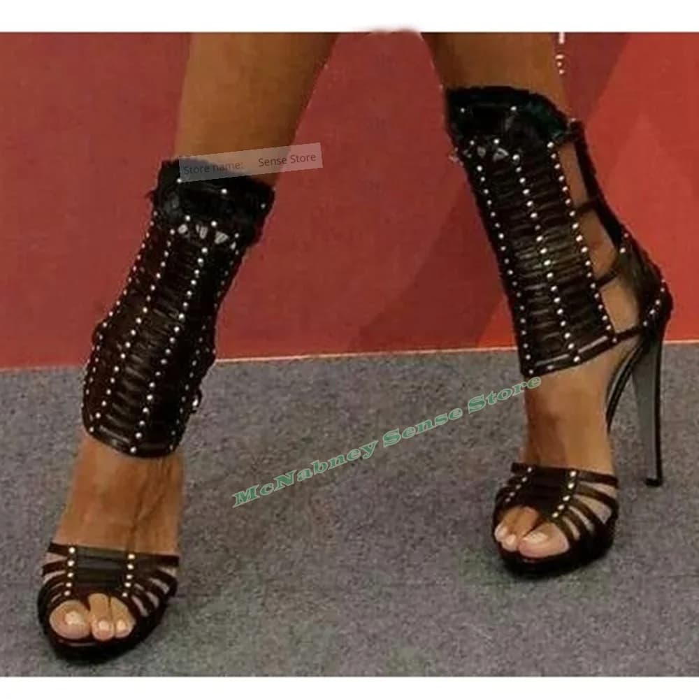 Cinghie Sandali con taglio cavo in cristallo Punta aperta Cinghie con fibbia in pelliccia solida Sandali con tacco a spillo Scarpe estive da donna Designer Party