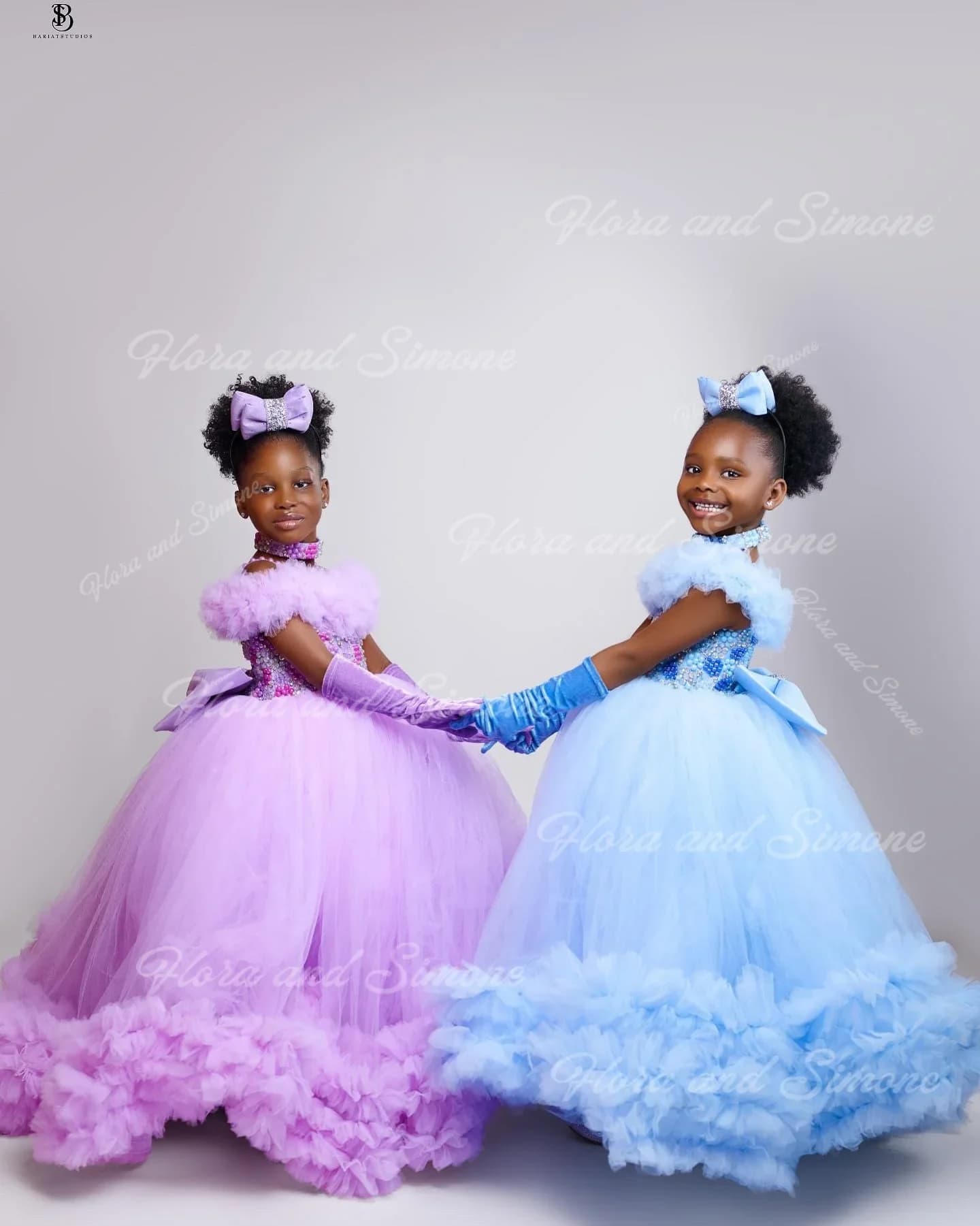 Abito da ragazza di fiore viola per matrimonio Cinghie per bambini Abito da spettacolo principessa Abiti da ballo per feste in tulle con perline per bambini personalizzati