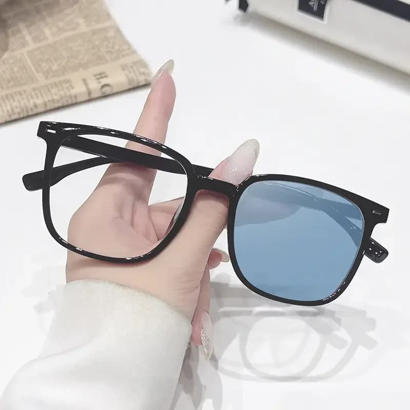Photochromic Square Sunglasses RecFashion Women Men Shades Sun Glasses for Female Male Traveling eyewear Plain Glasses 200000297