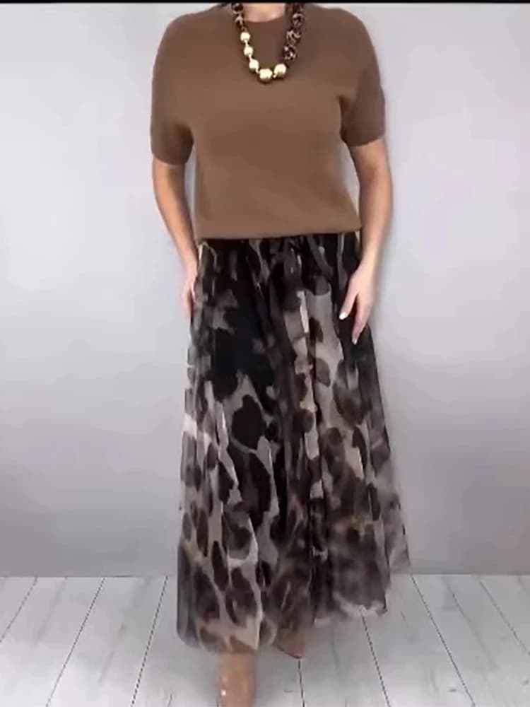 Set stile quotidiano alla moda, casual e confortevole, girocollo, maglietta a maniche corte, gonna in rete con stampa leopardata, set da due pezzi