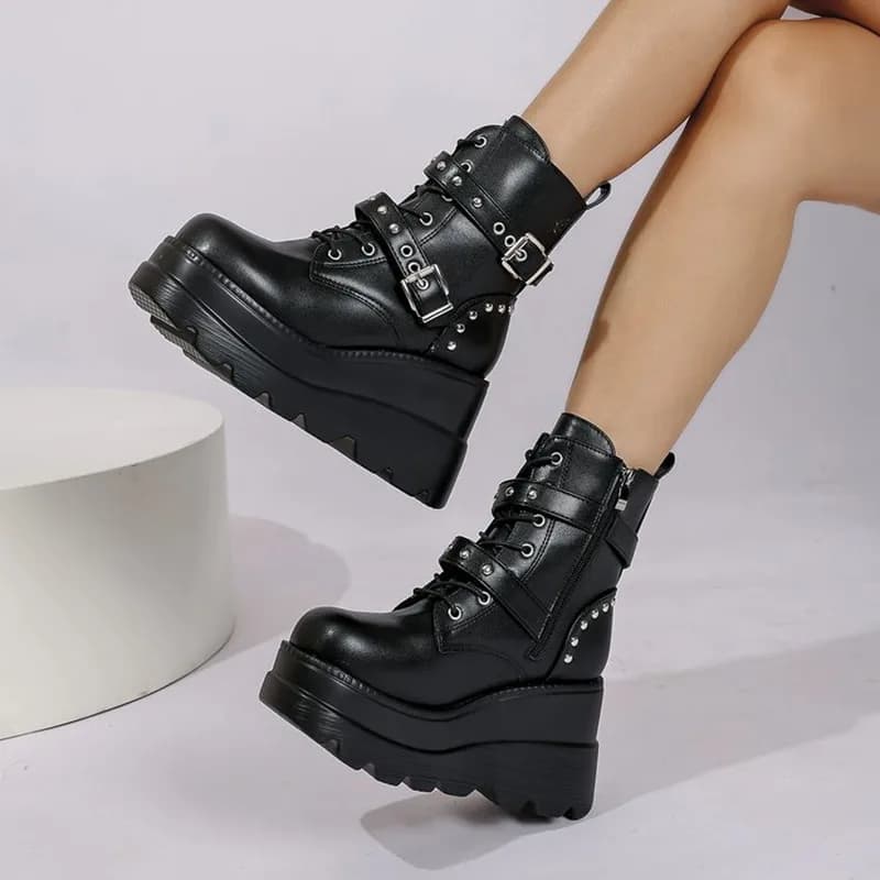 Nuovi stivaletti in pelle Pu da donna donna autunno inverno punta tonda scarpe stringate donna piattaforma moto Botas scarpe gotiche