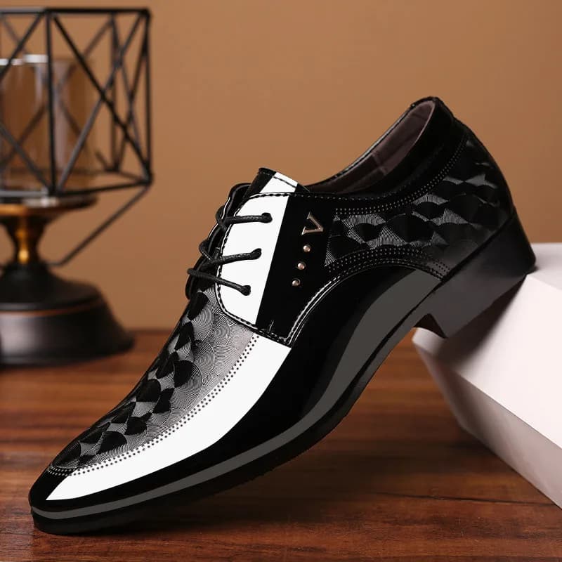 Scarpe in pelle firmate da uomo Scarpe eleganti da lavoro Scarpe da sposa versatili Scarpe da uomo Mocassini classici da uomo Zapatos Para Hombres