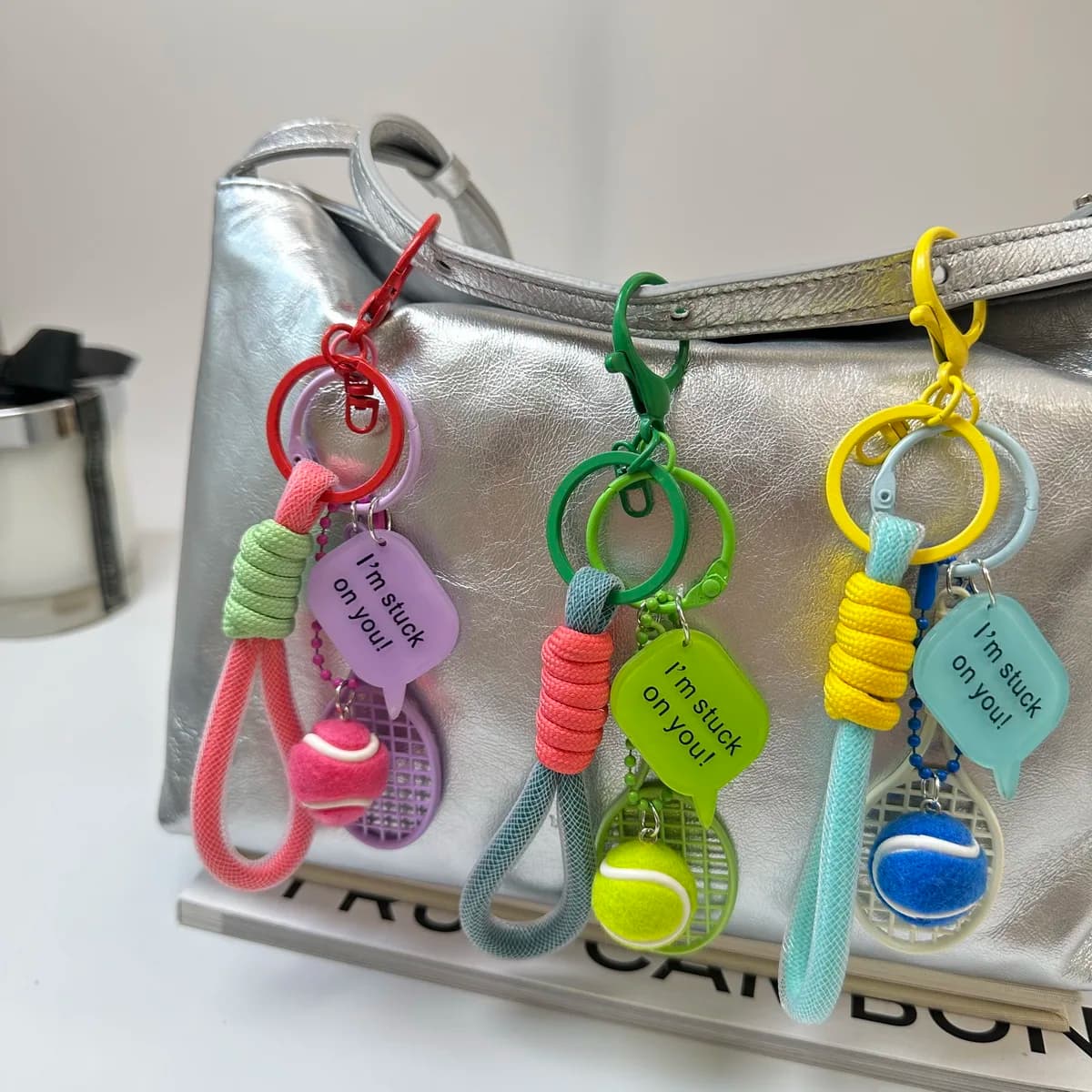 Acrylic pendant printed with mesh rope, alloy keychain, tennis rack, tennis bag, cellular phone chain pendant, decorative gift