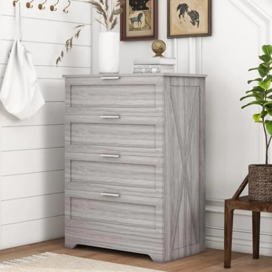 Cassettiera a 4 cassetti in stile rustico per camera da letto, mobile contenitore alto in legno con cassetti grandi e maniglie argentate, colore grigio lavato