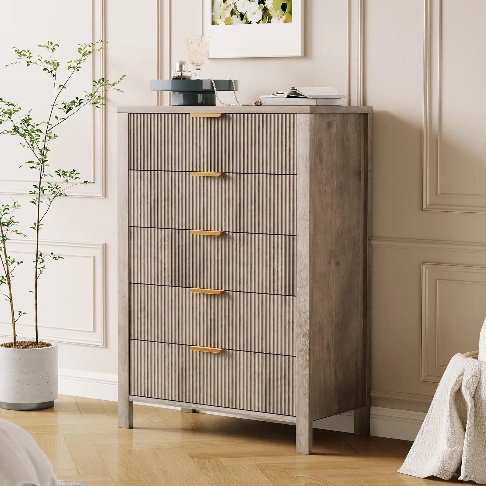 Cassettiera alta in rovere a 5 cassetti con maniglie dorate, mobile contenitore moderno in legno per camera da letto, soggiorno, corridoio e ingresso
