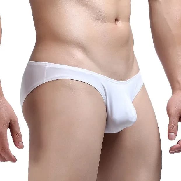 Biancheria intima sexy da uomo in seta di ghiaccio sottile trasparente ad asciugatura rapida sensazione di freschezza mutande giovanili a vita bassa U sacchetto convesso mutandine sportive