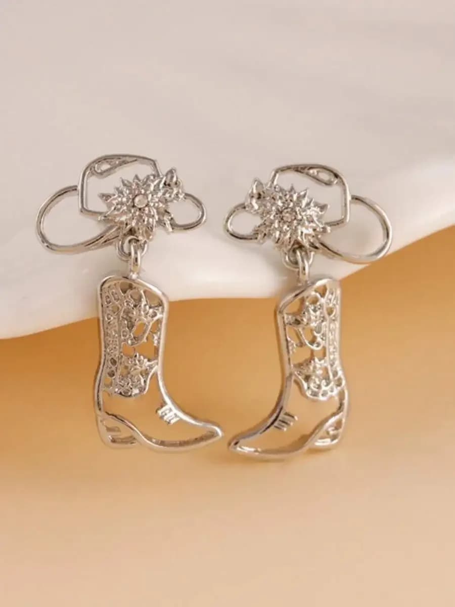 2pcs Western-style hollow boot earrings for daily wear and festivals — trendy and distinctive design