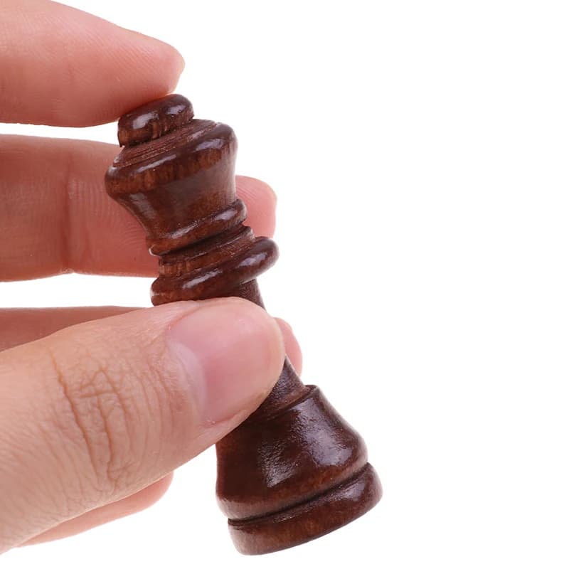 Set di 32 Pezzi Scacchi in Legno da 2,2 Pollici, Gioco di Scacchi Internazionale, Accessori per Intrattenimento