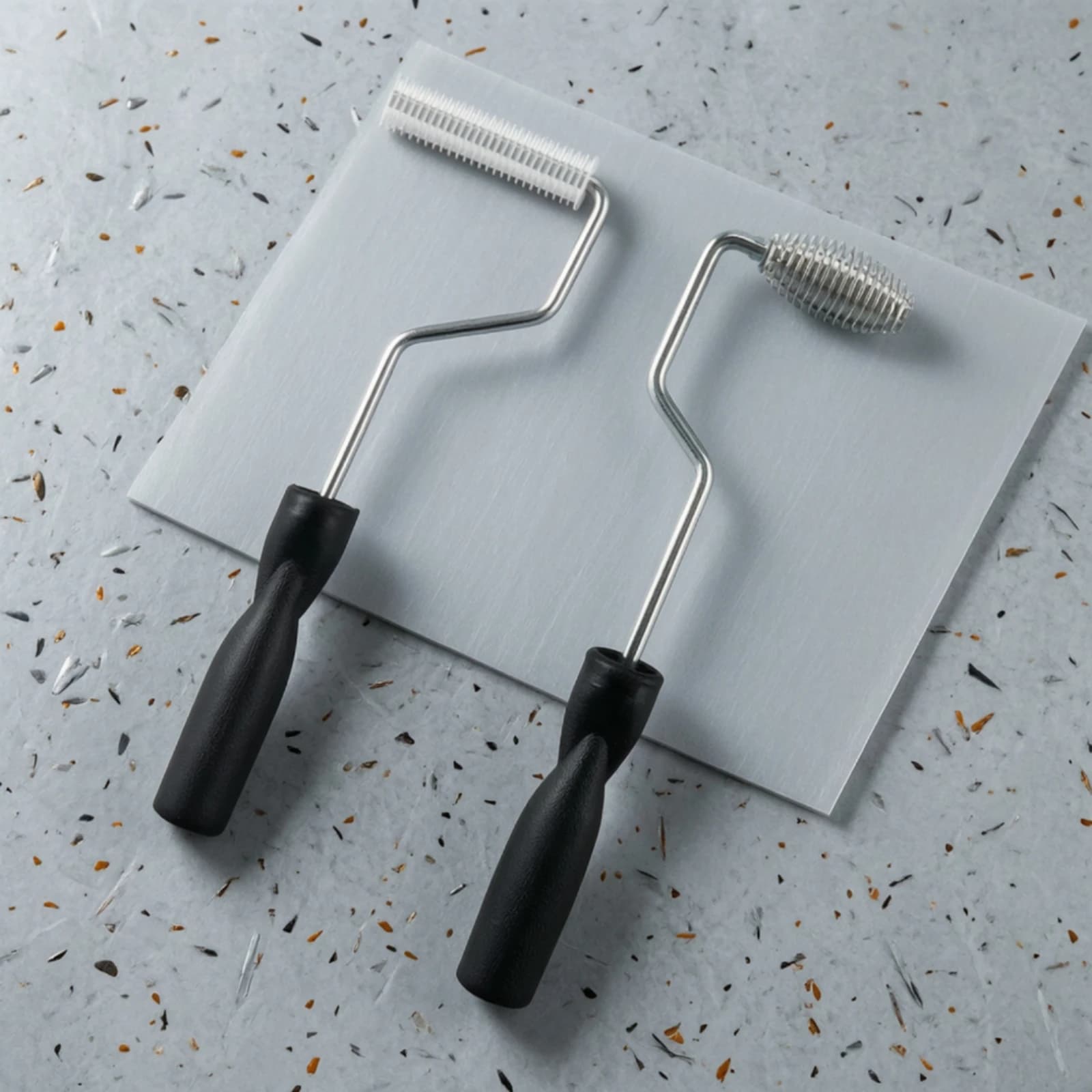2 Pieces Fiberglass Resin Laminating Roller Set Easy to Clean Bubble Roller Set Tool Handheld Textured for Professionals