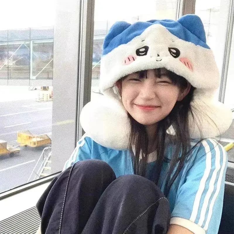 Cuscino per il Collo a Forma di U con Cappuccio Chiikawa Usagi Hachiware, Morbido Cuscino Anime per Viaggi, Ufficio e Auto