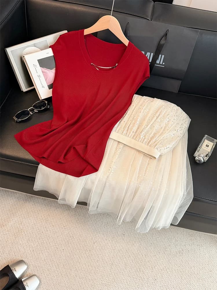 Fashionable Red Short Sleeve T-Shirt And Mesh Skirt Two-Piece Set for Women Slim Fit Summer Style Casual Sportswear Ensemble
