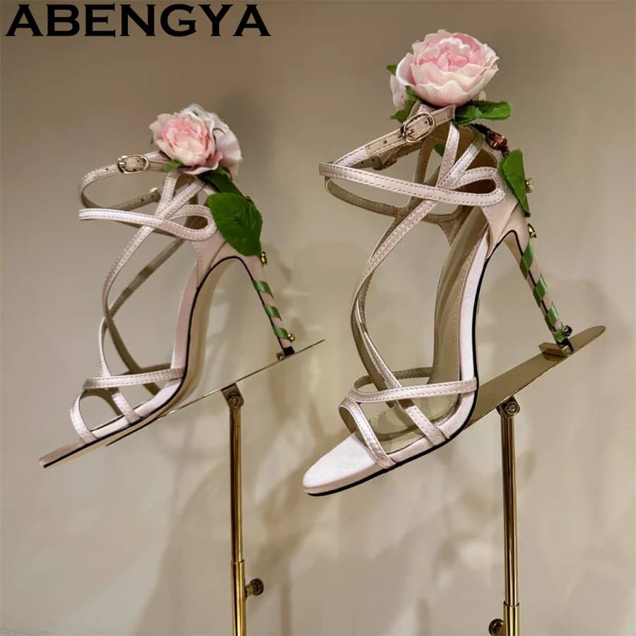High Heel Bridal Sandals with Rose Flower Fairy Gladiator Sandals With Ankle Buckle With Close Banded Open Tip Summer Elegant Shoes Mujer