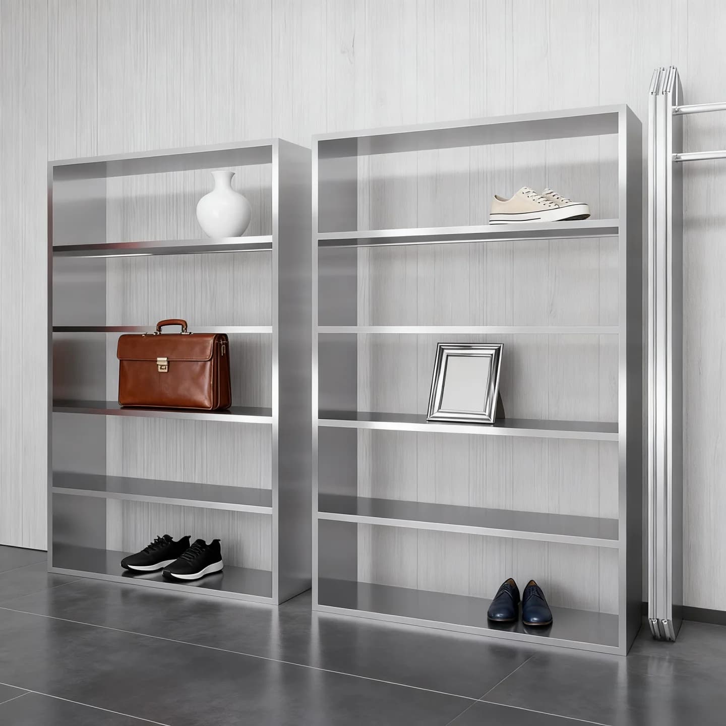 Espositore per scarpe da negozio, scaffale a tutta altezza in acciaio inossidabile spazzolato, per appendere vestiti e borse in negozio di abbigliamento