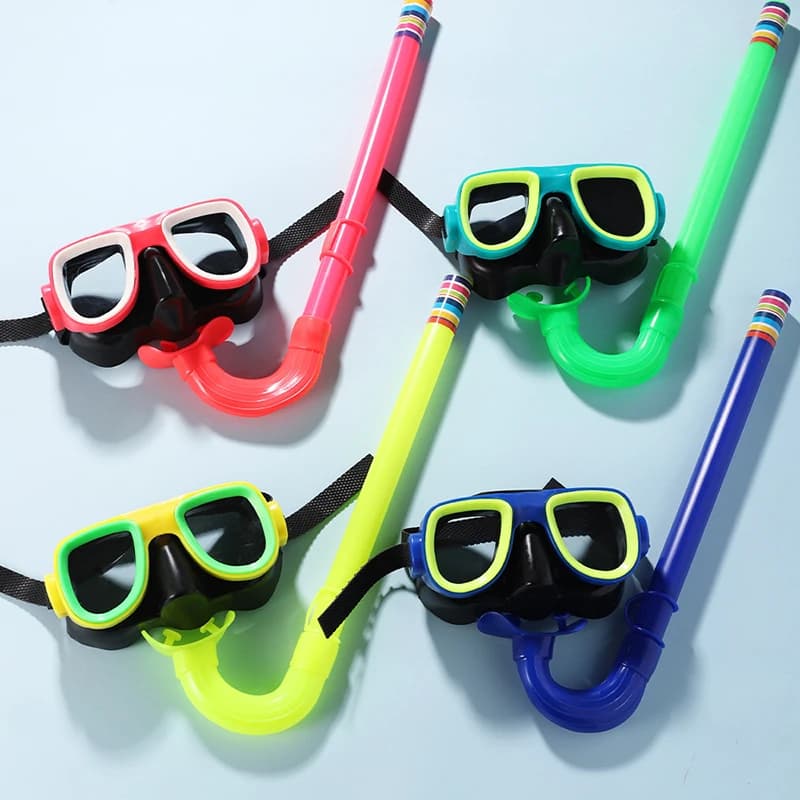 Set Snorkeling per Bambini: Maschera Subacquea HD con Telaio Grande e Boccaglio, Attrezzatura per Nuoto e Visione Subacquea per Bambini