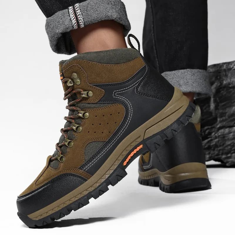 High Top Men Walking Hiking Shoes Outdoor Anti-Slip Sneakers Wear-resistant Climbing Trekking Shoes Autumn Winter Men Work Boots