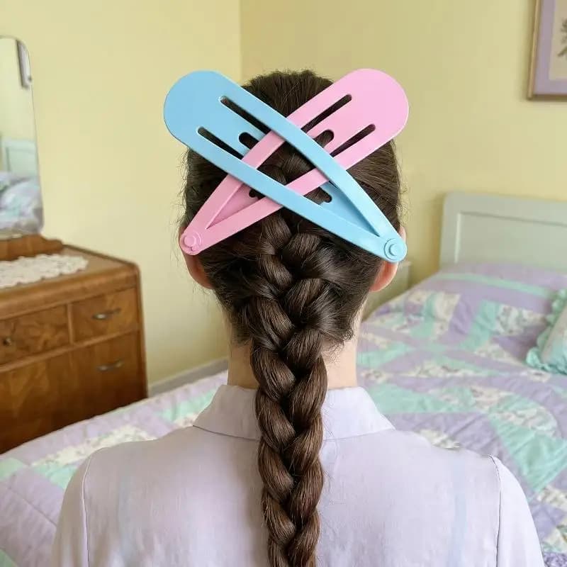 Kawaii Large Hair Claw Clip Strawberry Polka Dot Cute Hairpin for Thick Hair Girls Daily Use or Bedroom Curtain Decor