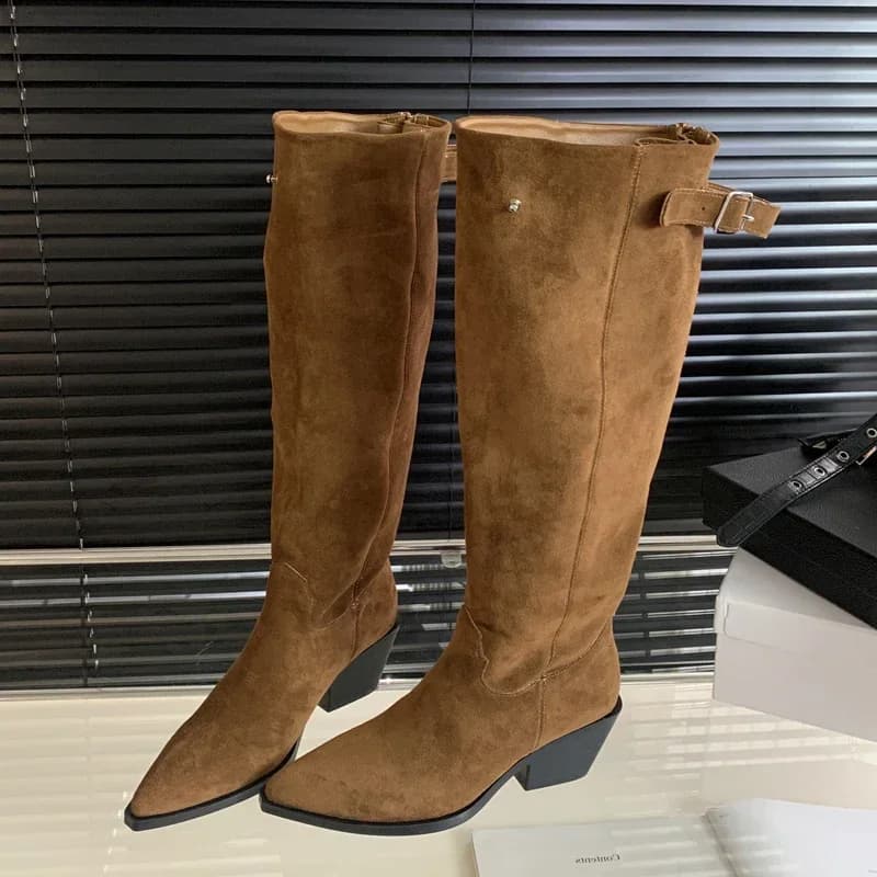 Stivali al ginocchio da donna con fibbia per cintura invernale Scarpe da donna con tacco basso quadrato vintage alla moda